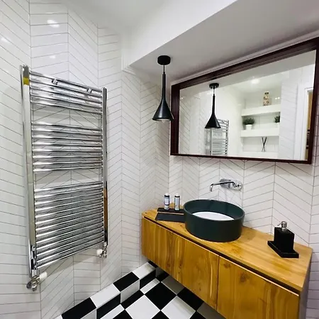 Redstripes Apartament Saloniki