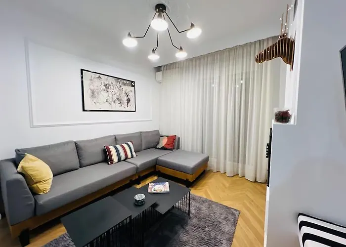 Redstripes * Tesalónica