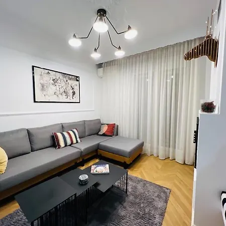 Redstripes * 塞萨洛尼基