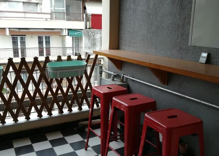 Redstripes Daire Selanik